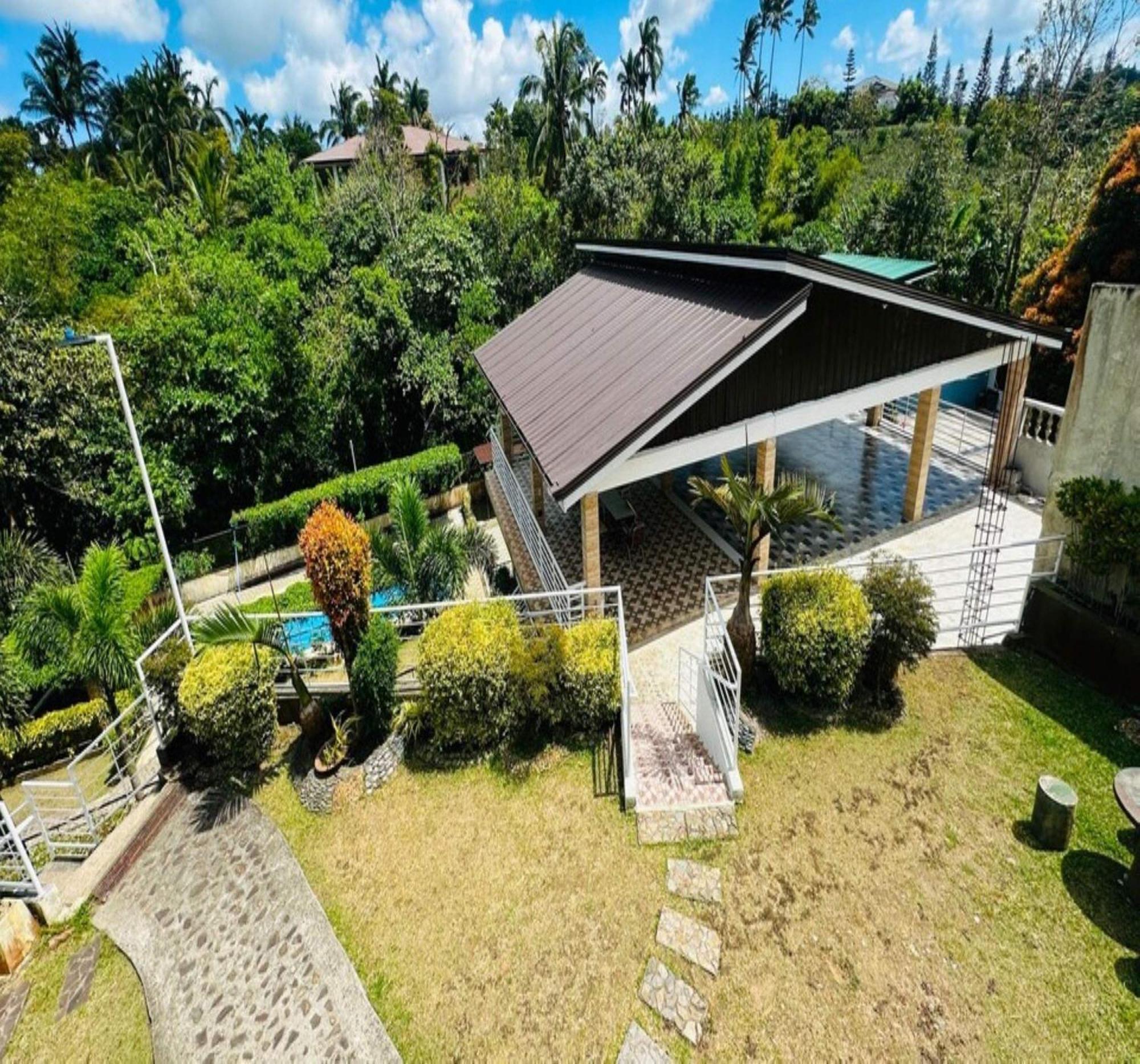 טגאיטאי Oyo 1067 Villa Sofia At Silang מראה חיצוני תמונה