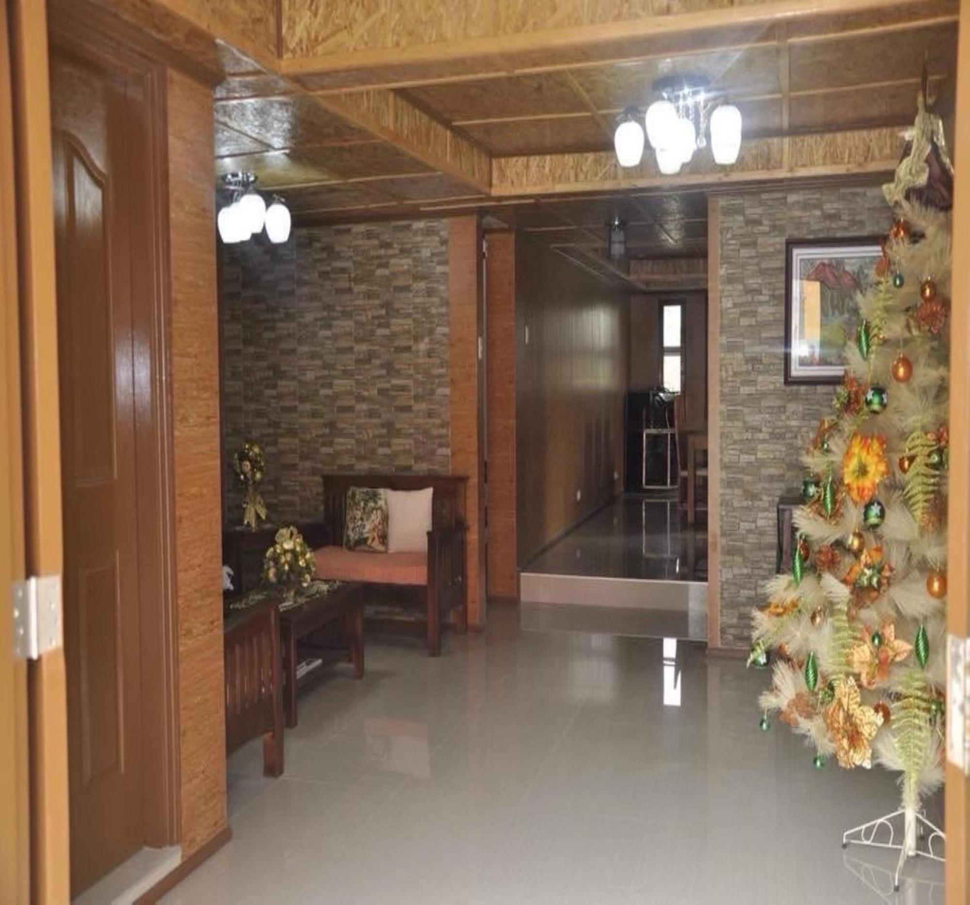 טגאיטאי Oyo 1067 Villa Sofia At Silang מראה חיצוני תמונה